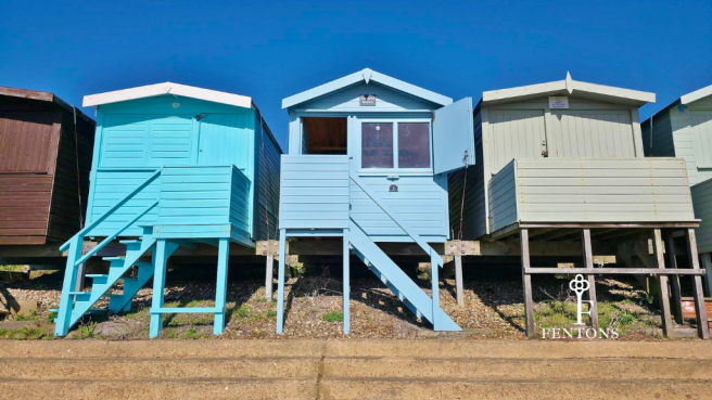 Studio house on The Leas, Frinton-on-Sea, £37,000