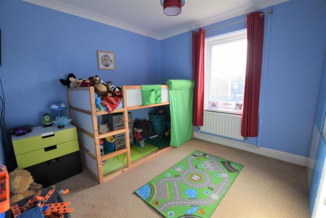 BEDROOM 2