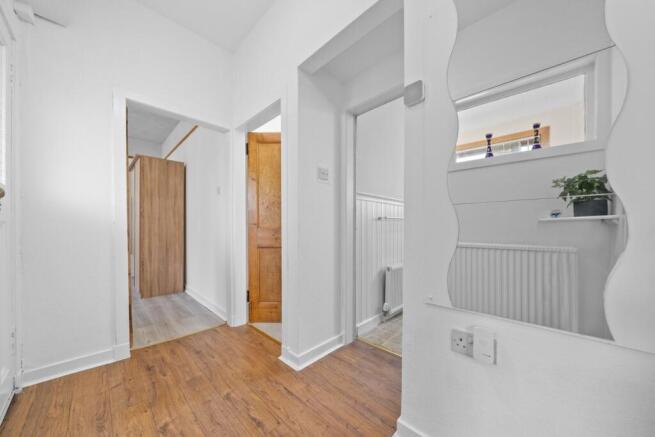 Stirling Road, Larbert, FK5 photo 4