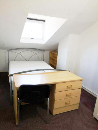 2 bed Flat to rent Image 4