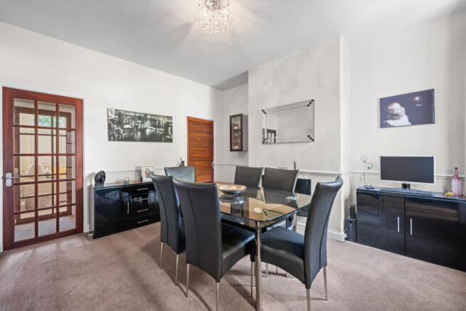 3 bed Terraced for sale Image 8