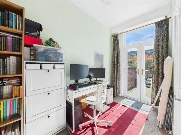5 bed Terraced for sale Image 12