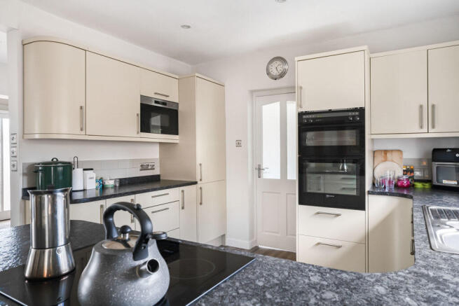 The Moor, Melbourn, Royston, Cambridgeshire, SG8 photo 4