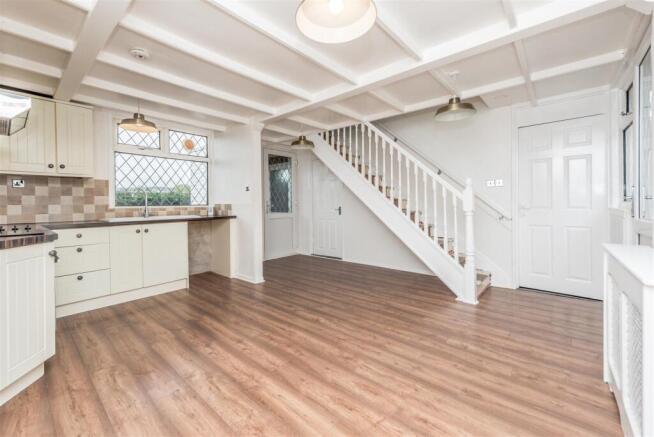 Fitted Dining Kitchen: