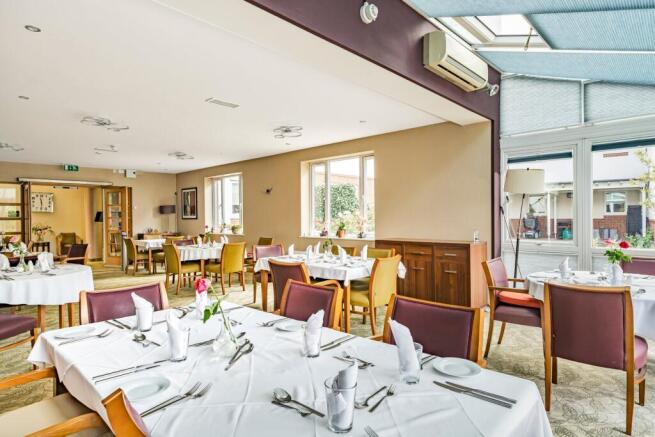 Owner's Dining