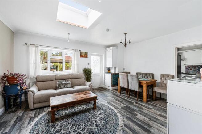 14, Locarno Road-4.jpg