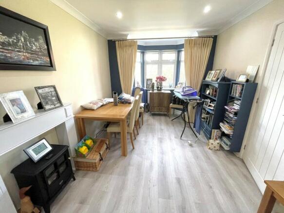 22 Mill Lane Loun...