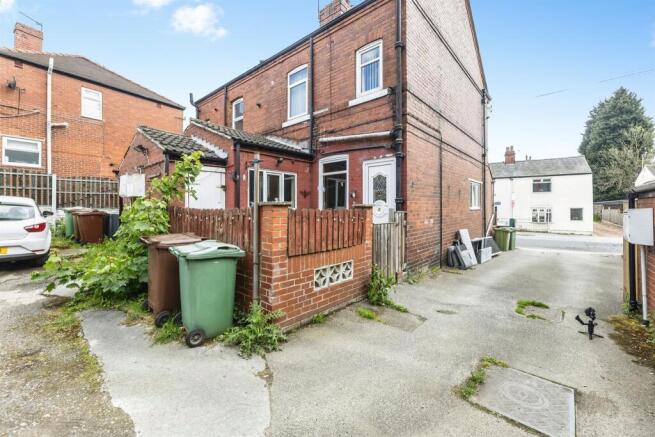 3 bed Semi-Detached for sale Image 9