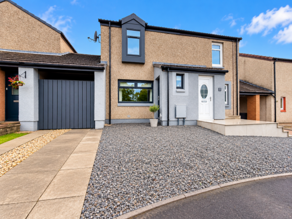 2-bed semi-detached on 30, Franchi Drive, Stenhousemuir, Larbert, FK5 4DY, £175,000