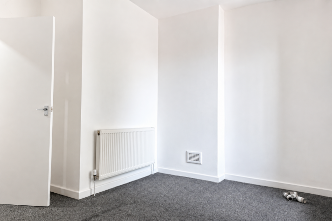 3 bed Terraced for sale Image 9