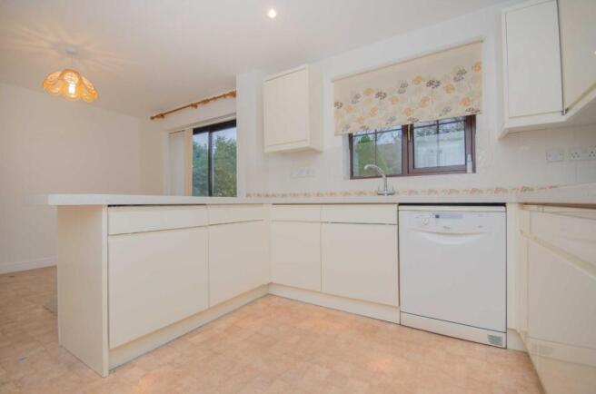 Kitchen 3.jpg