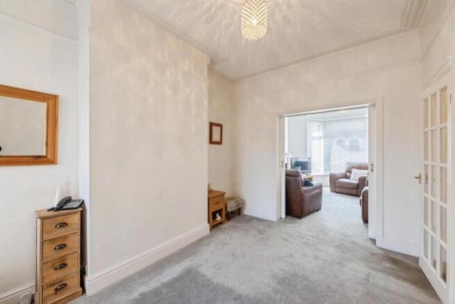 3 bed Terraced for sale Image 4