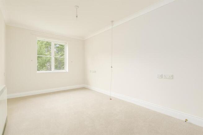 flat-pegasus-court-banstead-105.jpg