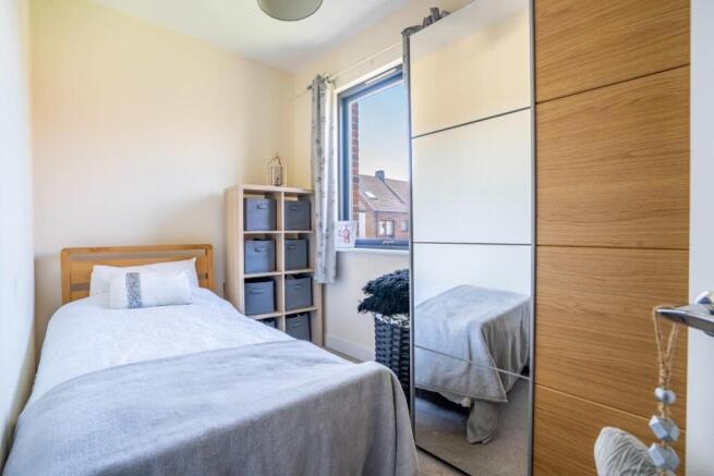 3 bed Terraced for sale Image 11