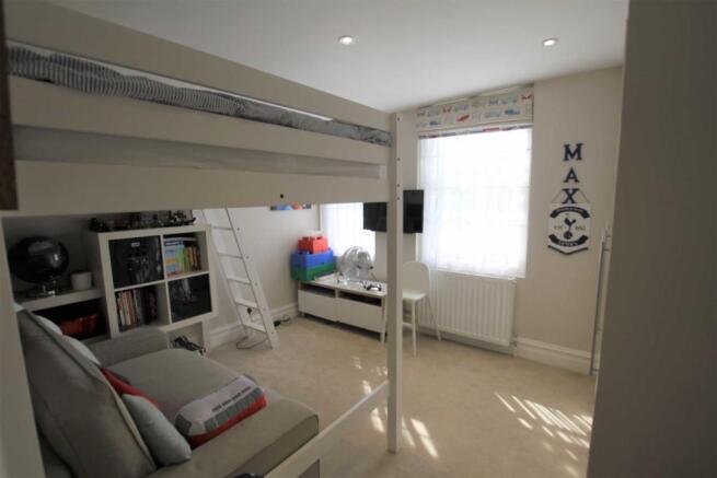 Photo 10