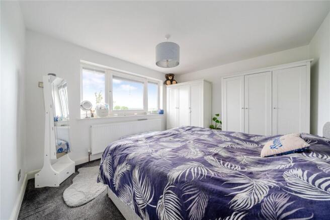 4 bed Detached for sale Image 5