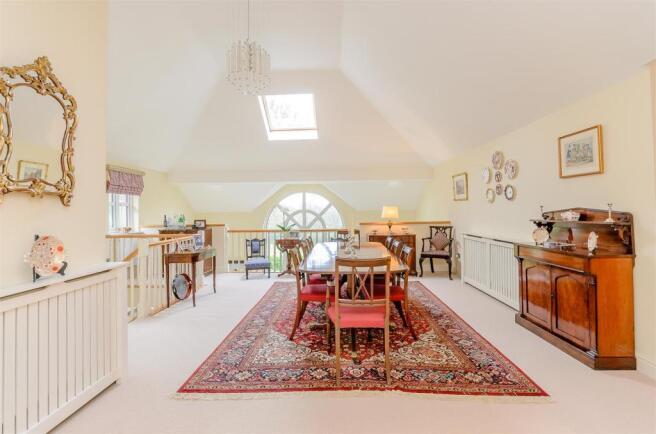 8338732-interior09.jpg
