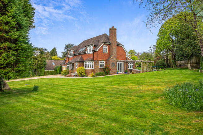 Storrington - private lane photo 4