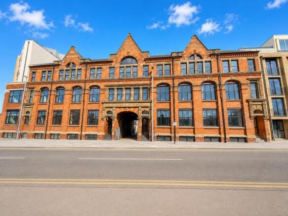 Fleet Court B ext.jpg