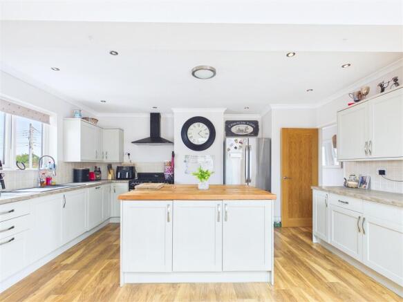 Kitchen/Diner/Family Room