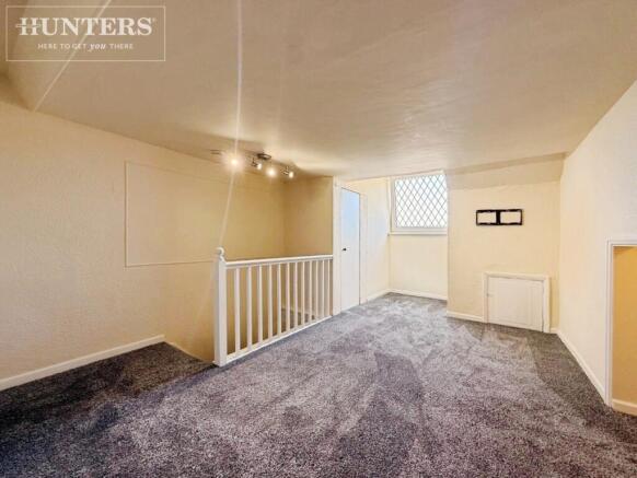 3 bed Terraced to rent Image 10