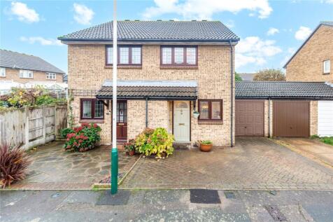 Sarre Avenue, Hornchurch, RM12