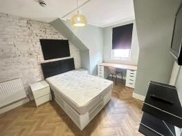 76, Park Street, Luton LU1 3EU