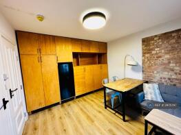 31, Maryland Road, Wood Green, London N22 5AR