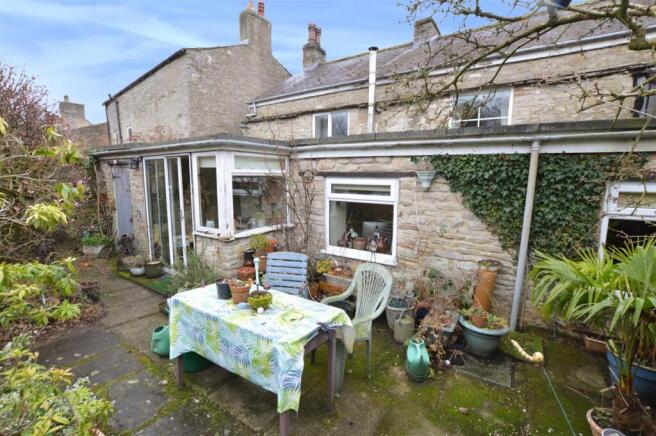 4 bed Cottage for sale Image 12