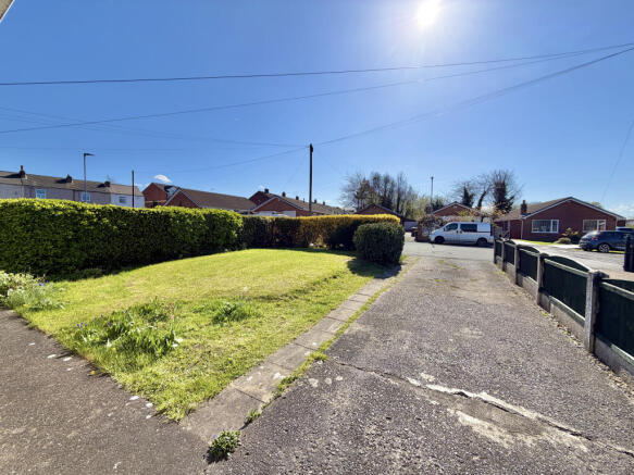 Front Garden/Driveway