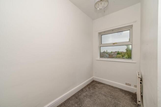 3 bed Terraced to rent Image 12