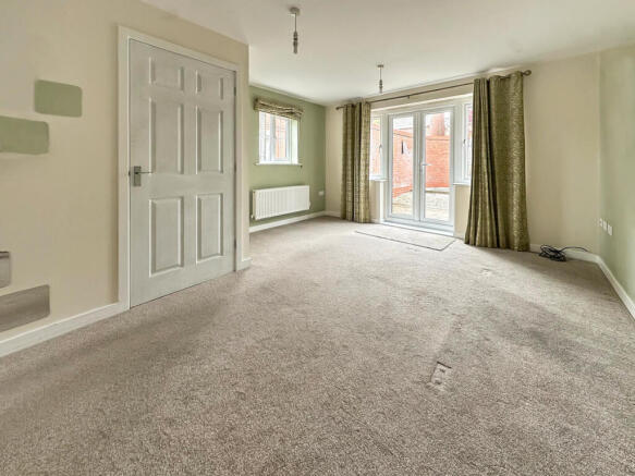 Living/Dining Area