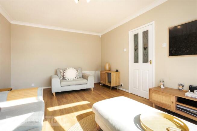 5 bed Detached for sale Image 6