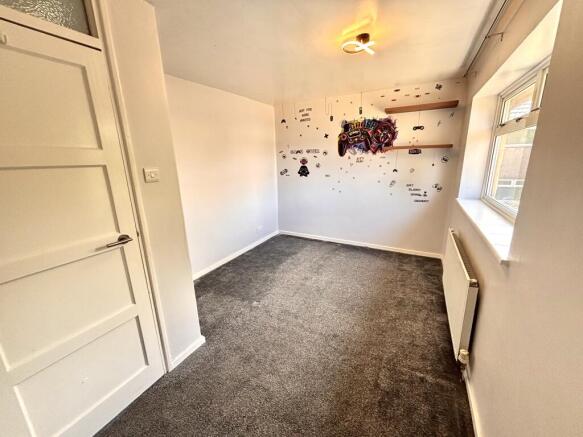 3 bed House to rent Image 9