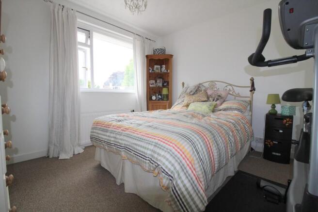 BEDROOM 2 (Photo ...