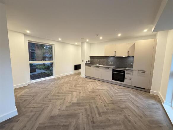 Lounge/Kitchen