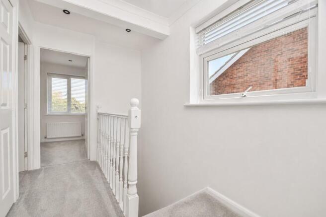 3 bed Semi-Detached for sale Image 9