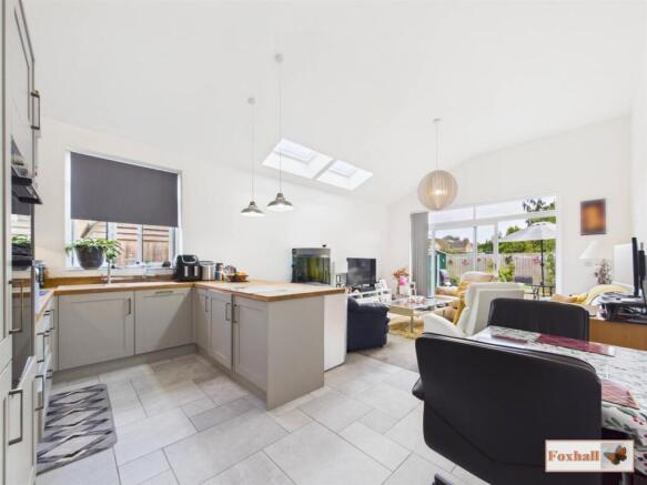 Open Plan Kitchen / Dining / Lounge