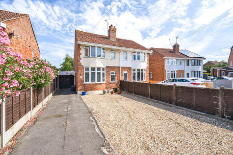 Southmead Road, Milton - SUPERB GARDEN