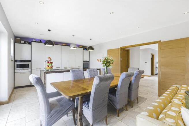 Kitchen/Dining