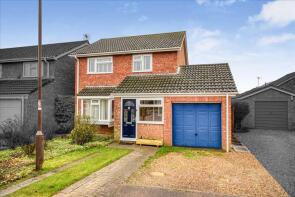 44, Bradvue Crescent, Bradville, Milton Keynes MK13 7AJ