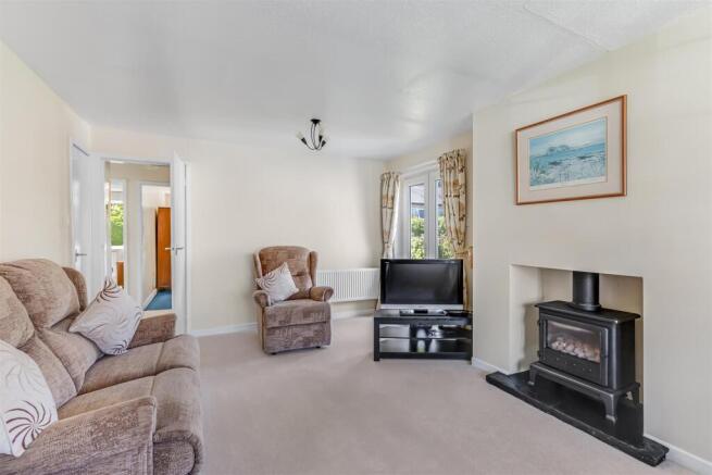 3 bed Detached Bungalow for sale Image 10