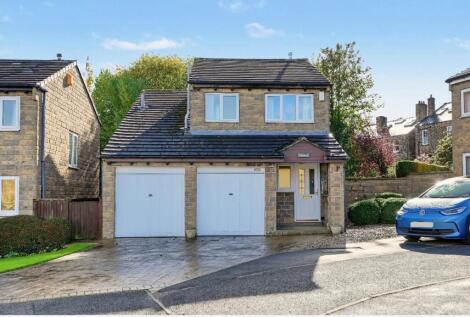 Holly Grove, Lindley, HD3