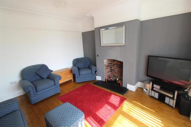 Lounge #2.JPG
