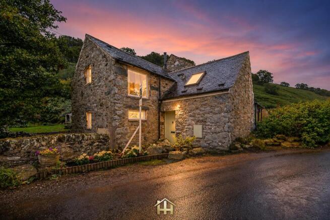 MILL COTTAGE KIRRIEMUIR DD8 5JT 020926 EDIT (16 of