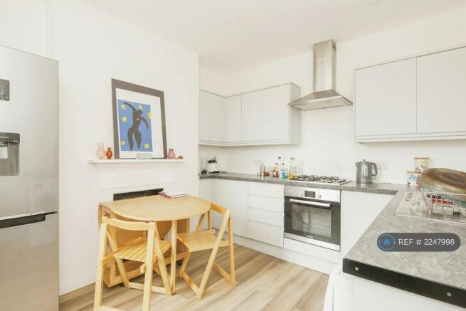 Kitchen (First Floor)