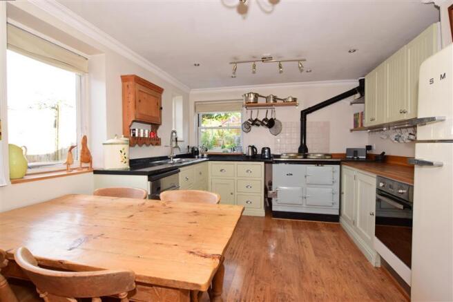 Kitchen/ Breakfast Room