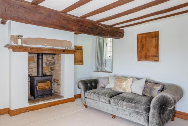 Sitting Room / Dining Room