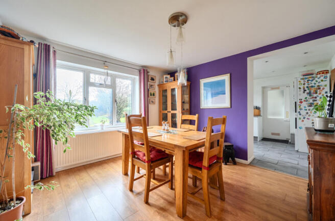 1403230-17-697389...