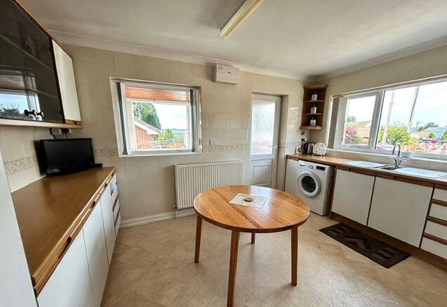 Woodside Avenue, Cinderford photo 4